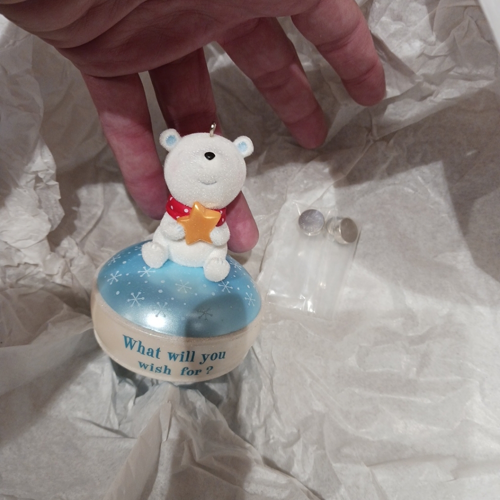 RECORD A CHRISTMAS WISH ORNAMENT Little Bear Hallmark Keepsake 2010 QXG3146